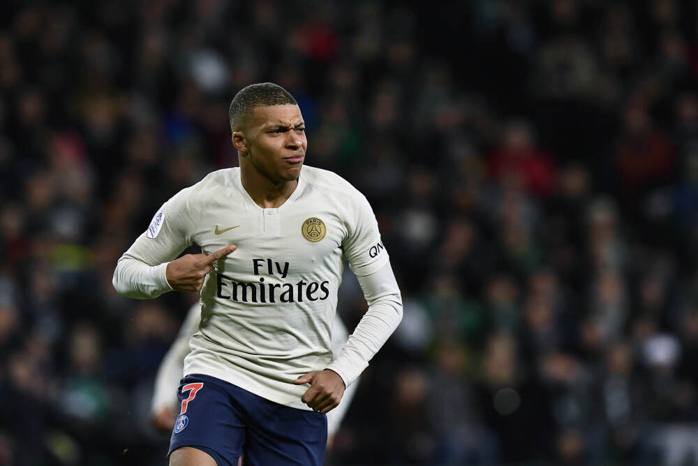 加拿大总理：增强经济韧性 减少对美依赖